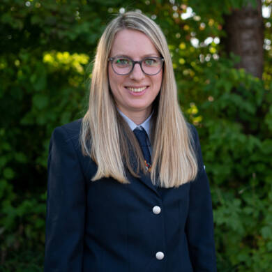 Theresa-Ecker.jpg