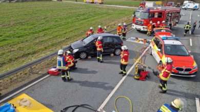 Person in PKW eingeschlossen